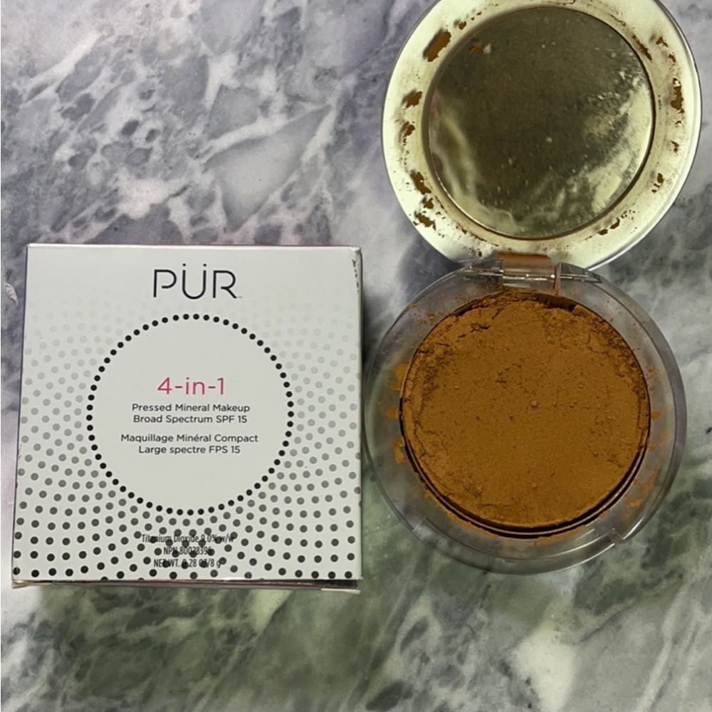 New Pur 4-in-1 Pressed Powder Foundation Hazelnut‎